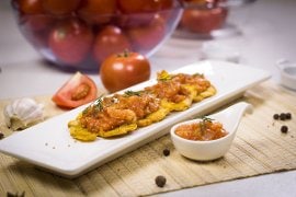 Patacón con Hogao Criollo Patacón con Hogao Criollo