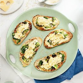 Bruscheta de Brócoli Gratinado