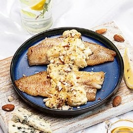 Lenguado con Gratin de Almendras y Queso Azul