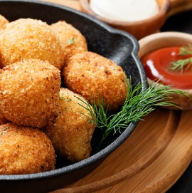 Croquetas de puré de papa y carne Croquetas de puré de papa y carne