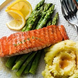 Salmón al estragón Salmón al estragón