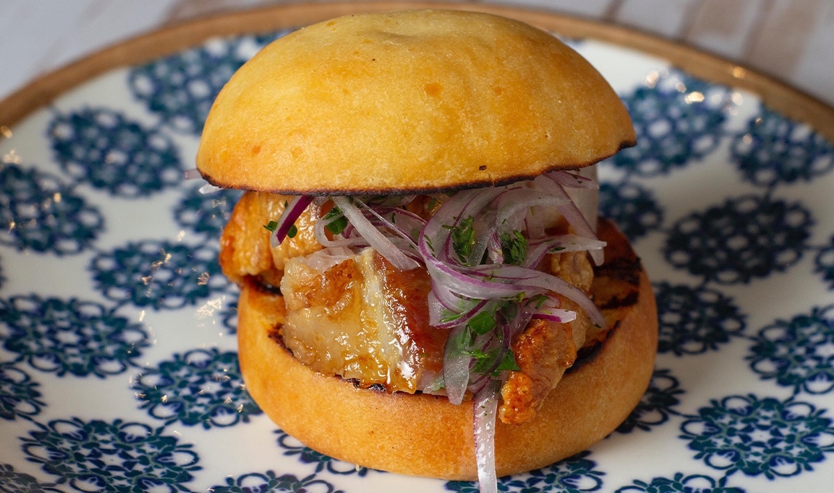 Sanduchito de chicharrón con salsa de Guayaba – - Receta