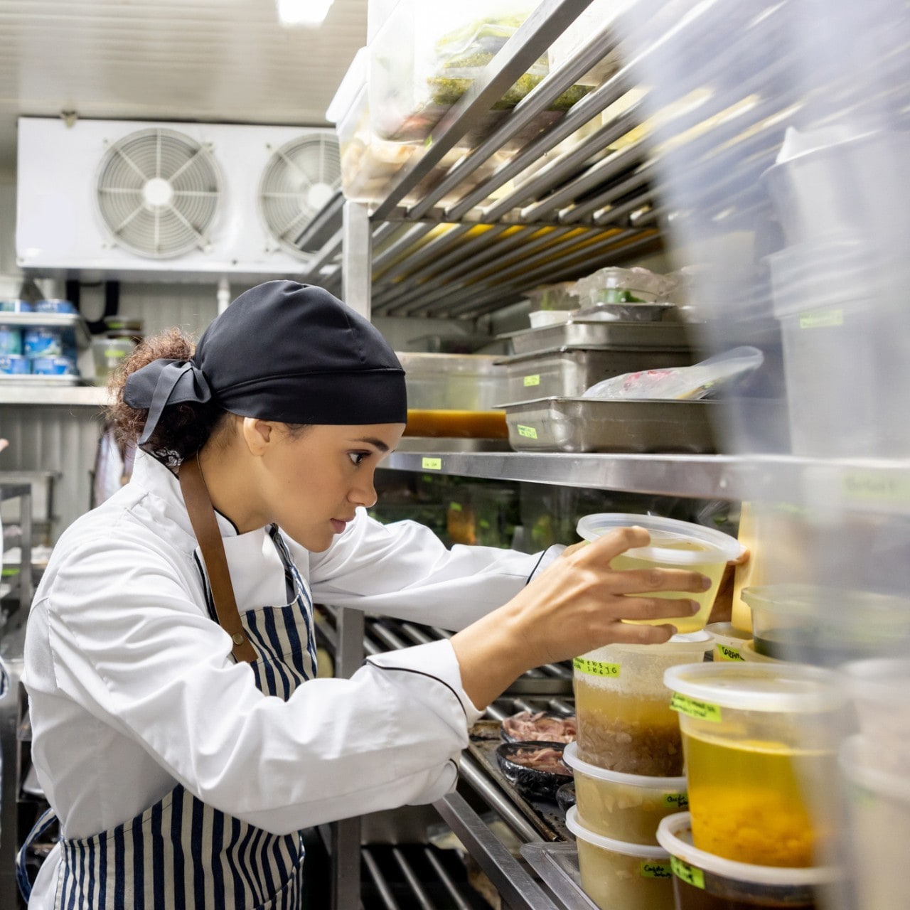 Organización del refrigerador en el restaurante: logra la máxima eficiencia