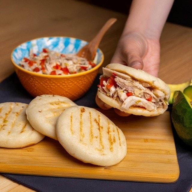 Entiende cómo aprovechar la tradición de la comida callejera en tu local